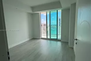 300 S Biscayne Blvd, Miami, FL 33131 - Photo 16