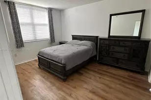 2421 NE 65th St, Fort Lauderdale, FL 33308 - Photo 10