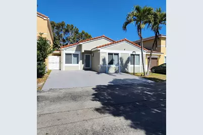 16515 SW 97th St, Miami, FL 33196 - Photo 4