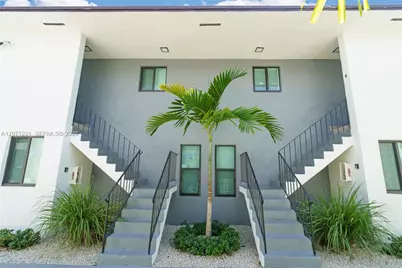 1044 NW 29th St, Miami, FL 33127 - Photo 2