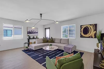 1044 NW 29th St, Miami, FL 33127 - Photo 8