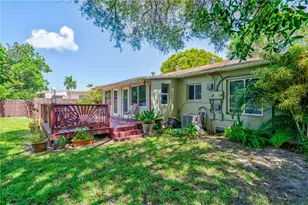 265 NE 116th St, Miami, FL 33161 - Photo 46