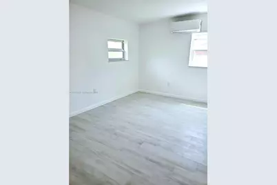 265 NE 116th St, Miami, FL 33161 - Photo 46