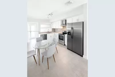 265 NE 116th St, Miami, FL 33161 - Photo 6