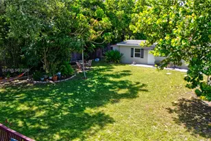 265 NE 116th St, Miami, FL 33161 - Photo 40