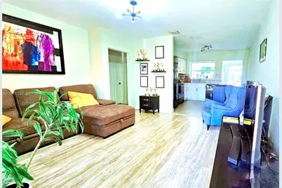 265 NE 116th St, Miami, FL 33161 - Photo 12