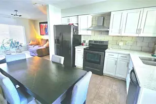 265 NE 116th St, Miami, FL 33161 - Photo 16