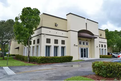 10405 NW 37th Ter, Doral, FL 33178 - Photo 1