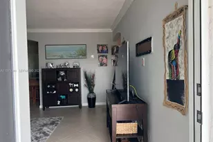 6805 NW 75th St, Tamarac, FL 33321 - Photo 2