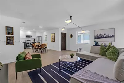 1054 NW 29th St, Miami, FL 33127 - Photo 12