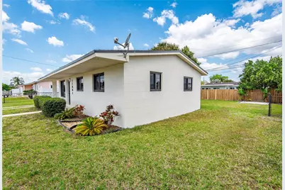 11861 SW 185th Ter, Miami, FL 33177 - Photo 4