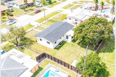 11861 SW 185th Ter, Miami, FL 33177 - Photo 30