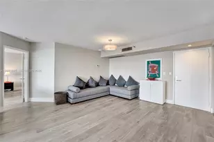 19101 NE 36th Ct, Aventura, FL 33180 - Photo 8