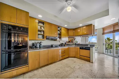 21150 Point Pl #703, Aventura, FL 33180 - Photo 24