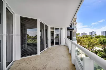 21150 Point Pl #703, Aventura, FL 33180 - Photo 46