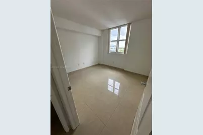 5085 NW 7th St #1015, Miami, FL 33126 - Photo 8