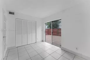10915 SW 71st St, Miami, FL 33173 - Photo 14