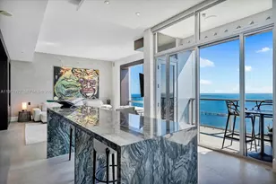1425 Brickell Ave, Miami, FL 33131 - Photo 6