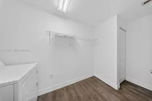 7925 Preserve Cir, Naples, FL 34119 - Photo 22