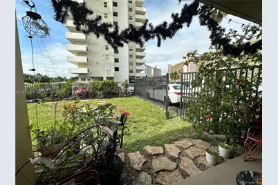 301 Golden Isles Dr #114, Hallandale Beach, FL 33009 - Photo 20