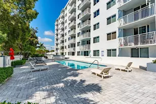 1251 NE 108th St, Miami, FL 33161 - Photo 12