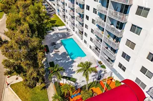 1251 NE 108th St, Miami, FL 33161 - Photo 10