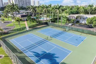 2308 NE 7th St, Hallandale Beach, FL 33009 - Photo 18