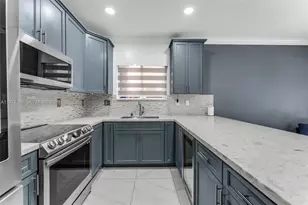 239 SE 31st Terrace, Homestead, FL 33033 - Photo 8