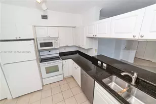 17150 N Bay Rd, Sunny Isles Beach, FL 33160 - Photo 44