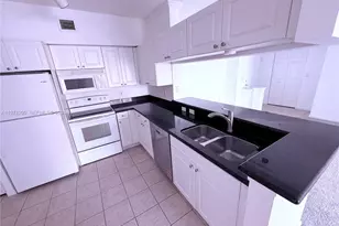 17150 N Bay Rd, Sunny Isles Beach, FL 33160 - Photo 4