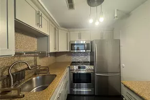 1200 West Ave, Miami Beach, FL 33139 - Photo 6