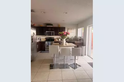 10863 NW 53 Ln, Doral, FL 33178 - Photo 8