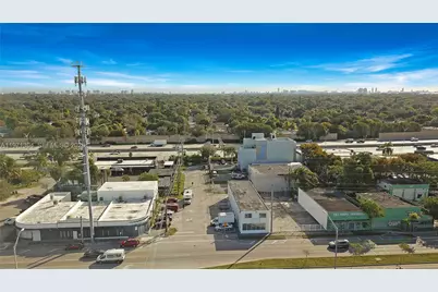 9795 NW 7th Ave, Miami, FL 33150 - Photo 24