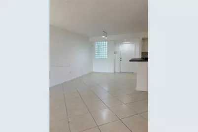 9640 NW 2nd St #5-105, Pembroke Pines, FL 33024 - Photo 14