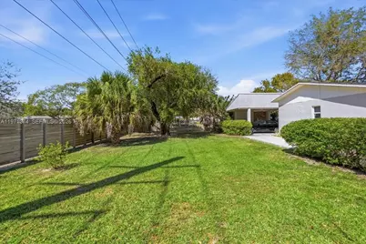 6140 SW 62nd St, South Miami, FL 33143 - Photo 10