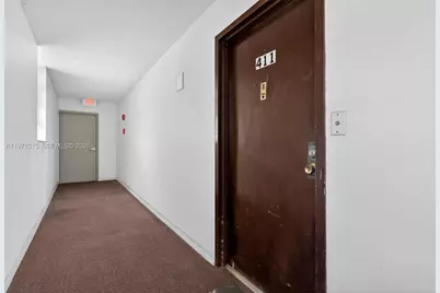 9678 Fontainebleau Blvd #411, Miami, FL 33172 - Photo 4