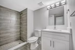 380 Racquet Club Rd, Weston, FL 33326 - Photo 20