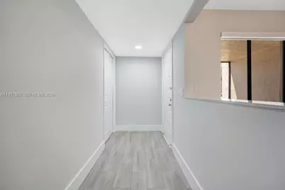 380 Racquet Club Rd #105, Weston, FL 33326 - Photo 6