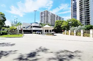 18151 NE 31st Ct, Aventura, FL 33160 - Photo 2