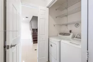 11191 SW 17th Manor, Davie, FL 33324 - Photo 18