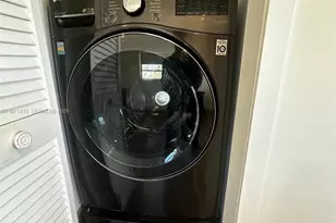 770 NE 128th St, North Miami, FL 33161 - Photo 14