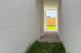 15814 SW 136 Way, Miami, FL 33196 - Photo 30