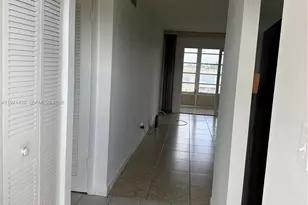 9041 Sunrise Lakes Blvd, Sunrise, FL 33322 - Photo 4