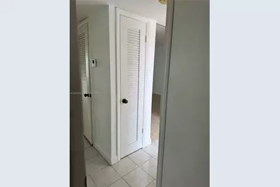 9041 Sunrise Lakes Blvd #303, Sunrise, FL 33322 - Photo 16