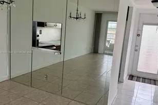 9041 Sunrise Lakes Blvd, Sunrise, FL 33322 - Photo 30