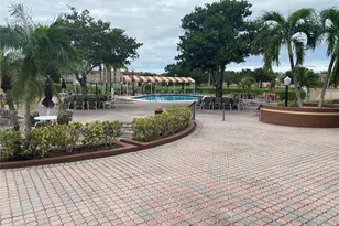 9041 Sunrise Lakes Blvd, Sunrise, FL 33322 - Photo 46