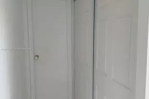 5003 NW 35th St, Lauderdale Lakes, FL 33319 - Photo 10