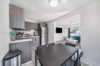 1297 NE 110th Ter, Miami, FL 33161 - Photo 10