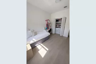 10255 NW 89th Ter, Doral, FL 33178 - Photo 16