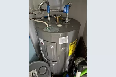 7900 Camino Cir #308, Miami, FL 33143 - Photo 18